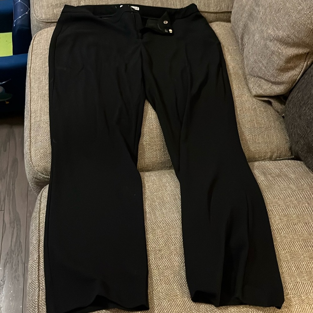 Target Woman’s Black Dress Pants. Worn once, in great condition. Size 18.